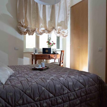 Domus Cavour Guest House Rome Buitenkant foto