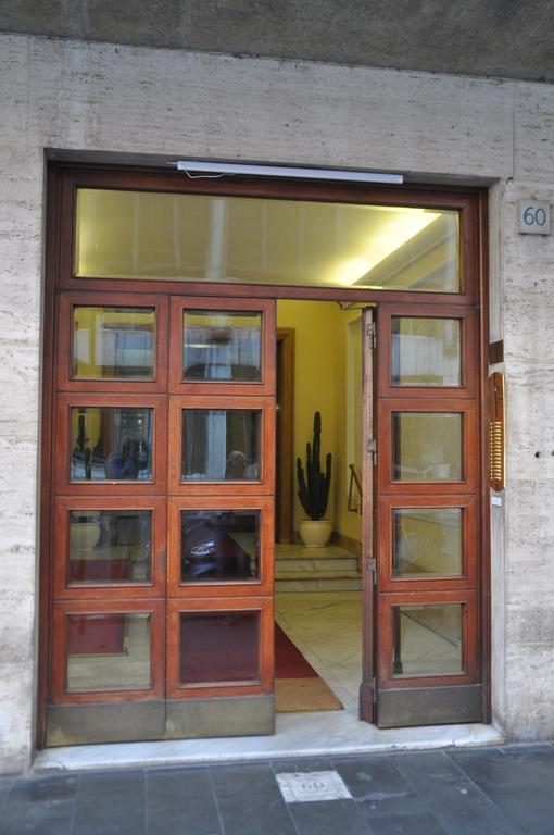 Domus Cavour Guest House Rome Buitenkant foto