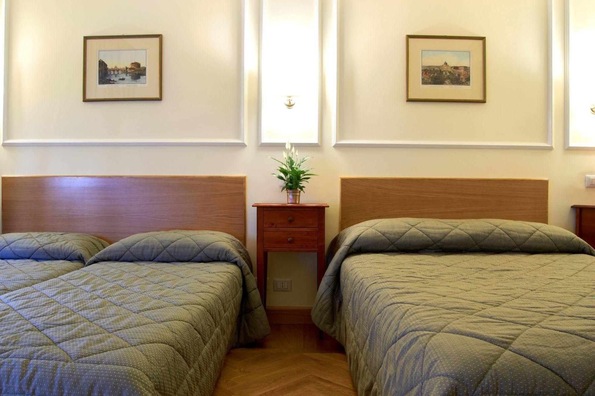 Domus Cavour Guest House Rome Buitenkant foto