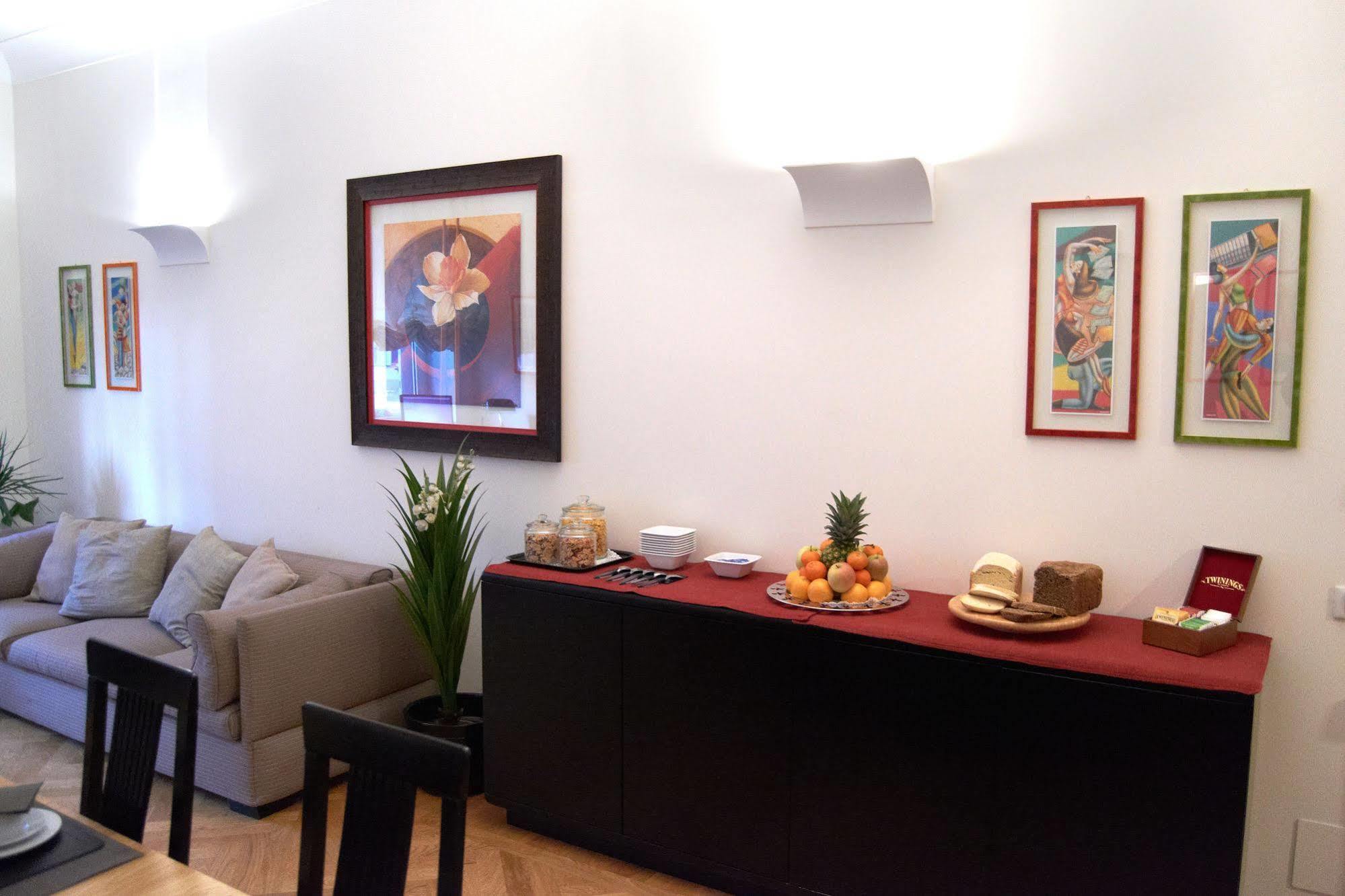 Domus Cavour Guest House Rome Buitenkant foto